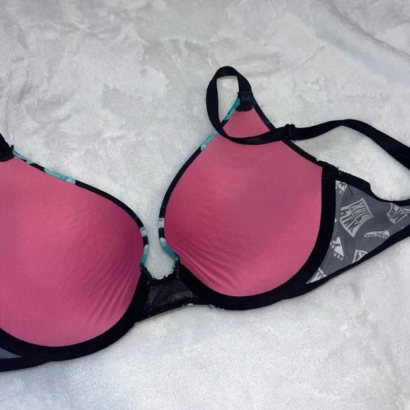PINK victoria secret push up bra - Picture 2 of 3